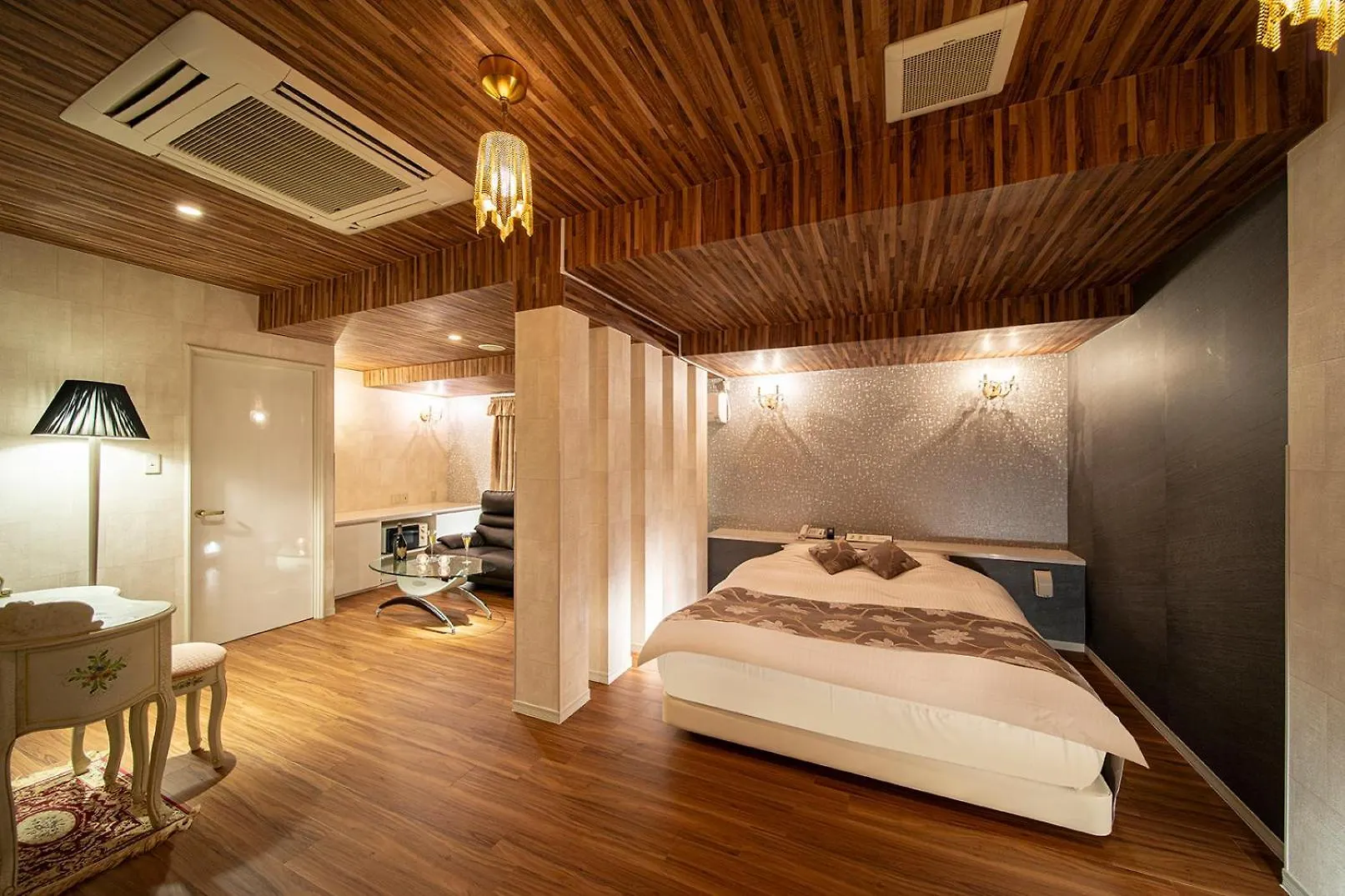 ** Love hotel ホテル リベラル 男塾ホテルグループ (Adults Only) Kobe Japan