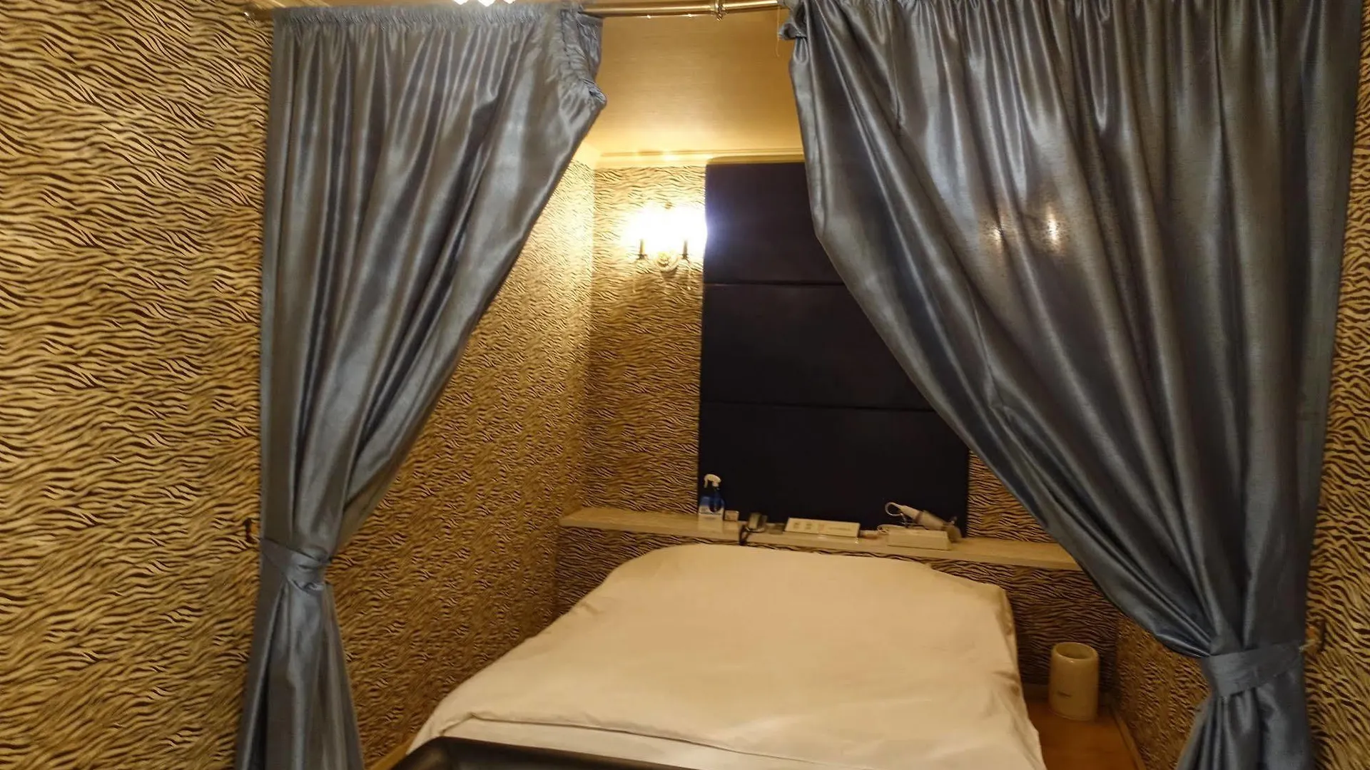 ホテル リベラル 男塾ホテルグループ (Adults Only) Kóbe Love hotel