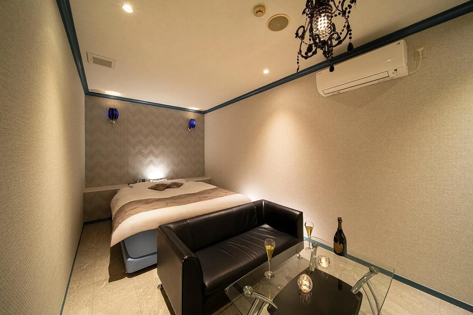 ホテル リベラル 男塾ホテルグループ (Adults Only) Kobe 2*,  Japan