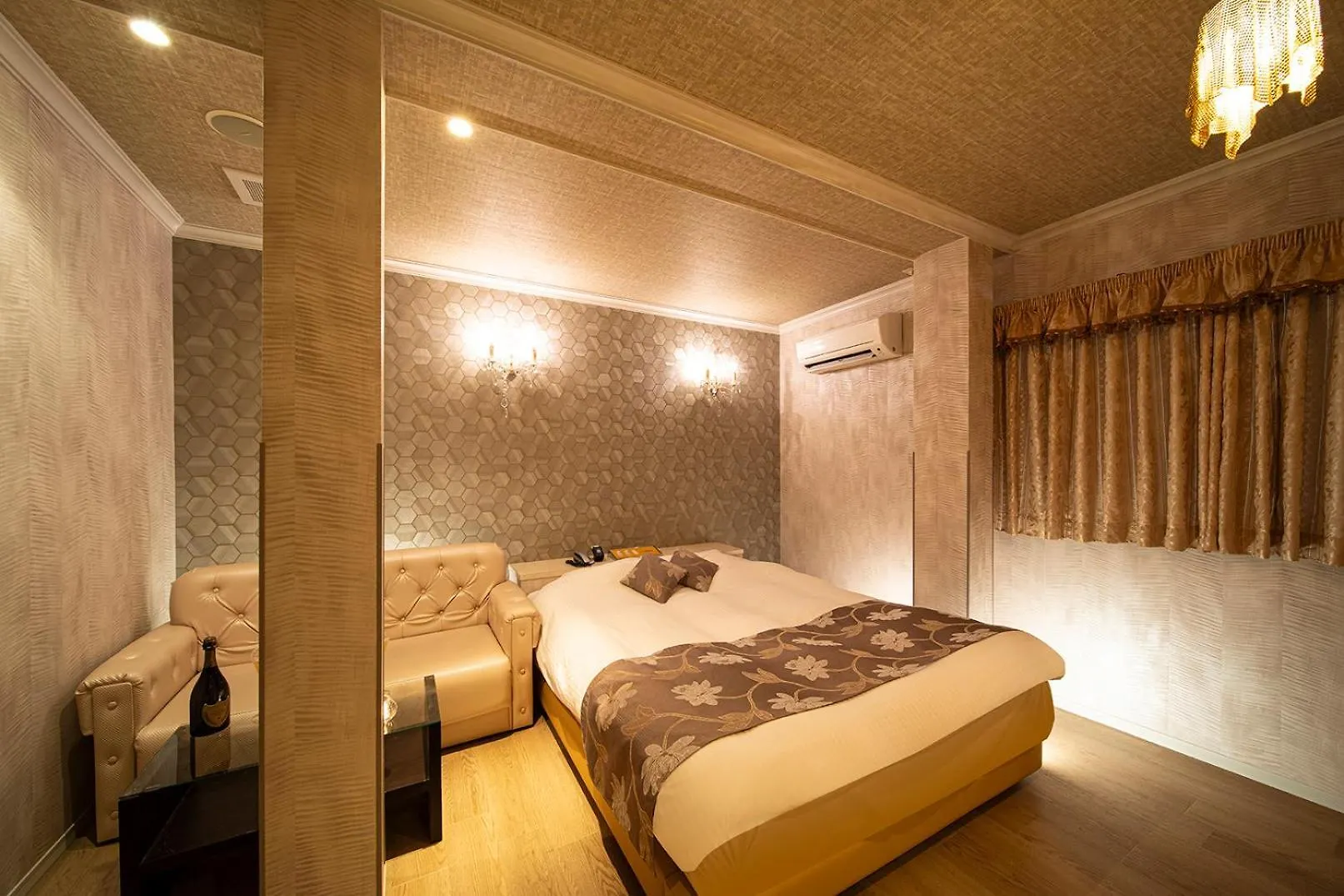 ホテル リベラル 男塾ホテルグループ (Adults Only) Kobe 2*,  Japan